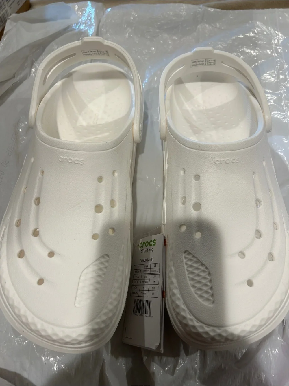 CROCS Adult Classic Clog in White